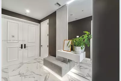 100 S Pointe Dr #2003, Miami Beach, FL 33139 - Photo 19