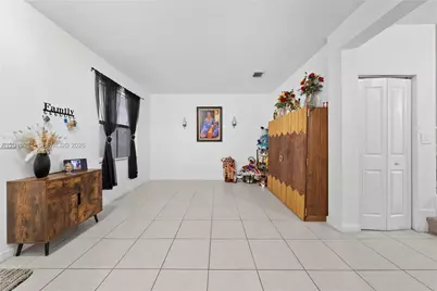 11871 SW 247th Ter, Homestead, FL 33032 - Photo 3