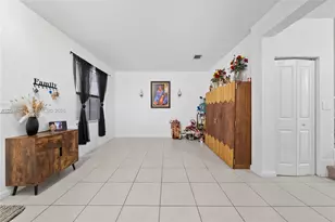 11871 SW 247th Ter, Homestead, FL 33032 - Photo 3