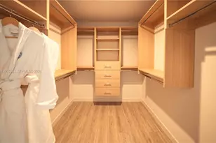 275 SW 6th St, Miami, FL 33130 - Photo 11
