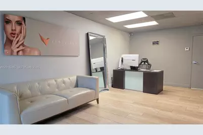 7762 NW 46th St, Doral, FL 33166 - Photo 1
