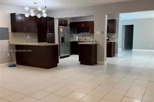 7425 SW 118th St, Pinecrest, FL 33156 - Photo 5