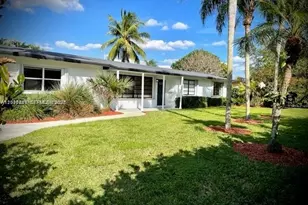 7425 SW 118th St, Pinecrest, FL 33156 - Photo 1