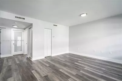 331 85th St #3, Miami Beach, FL 33141 - Photo 5