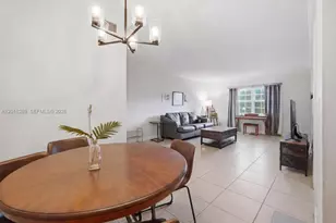 2426 SE 17th Causeway, Fort Lauderdale, FL 33316 - Photo 5