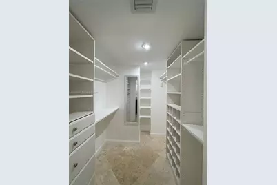 3625 N Country Club Dr #907, Aventura, FL 33180 - Photo 29
