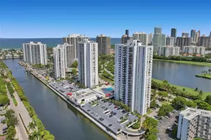 3625 N Country Club Dr, Aventura, FL 33180 - Photo 43