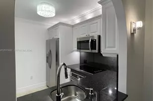 3625 N Country Club Dr, Aventura, FL 33180 - Photo 11