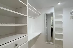 3625 N Country Club Dr, Aventura, FL 33180 - Photo 21