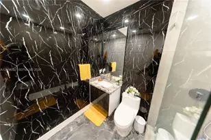 7814 NW 165th St, Miami Lakes, FL 33016 - Photo 49