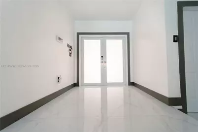 7814 NW 165th St, Miami Lakes, FL 33016 - Photo 41