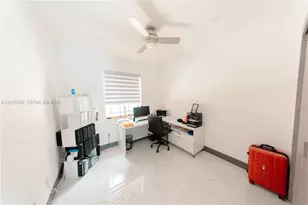 7814 NW 165th St, Miami Lakes, FL 33016 - Photo 47