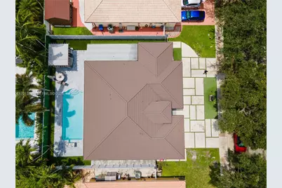 7814 NW 165th St, Miami Lakes, FL 33016 - Photo 45