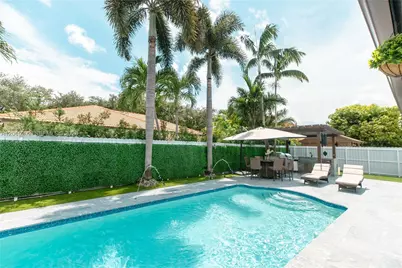 7814 NW 165th St, Miami Lakes, FL 33016 - Photo 7