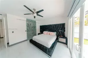 7814 NW 165th St, Miami Lakes, FL 33016 - Photo 17
