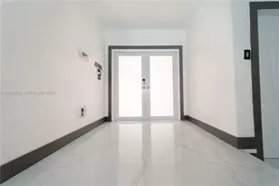 7814 NW 165th St, Miami Lakes, FL 33016 - Photo 25
