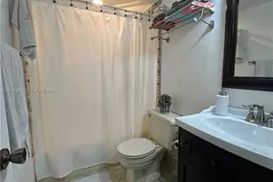 8025 SW 107th Ave, Miami, FL 33173 - Photo 13