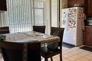 8025 SW 107th Ave, Miami, FL 33173 - Photo 5