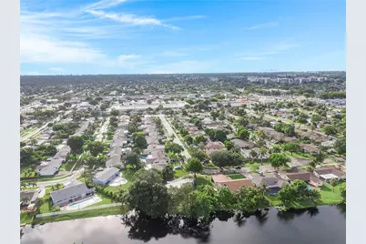 4561 NW 79th Ave, Lauderhill, FL 33351 - Photo 37