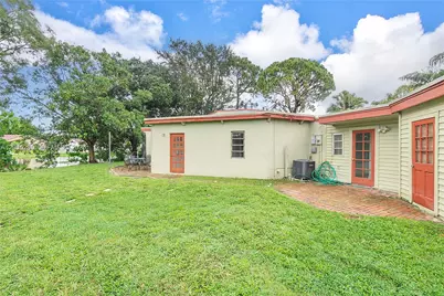 4561 NW 79th Ave, Lauderhill, FL 33351 - Photo 25