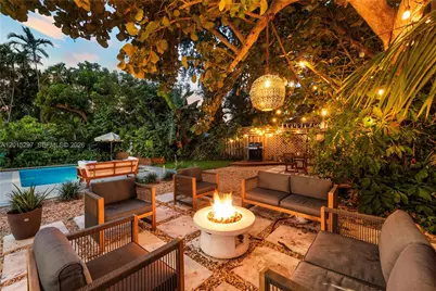 723 NE 112th St, Biscayne Park, FL 33161 - Photo 13
