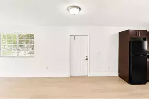 13 S Royal Poinciana Blvd, Miami Springs, FL 33166 - Photo 5