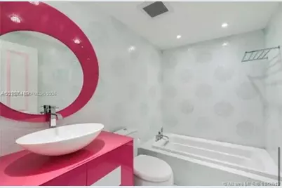 17875 Collins Ave #1101, Sunny Isles Beach, FL 33160 - Photo 17