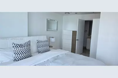 6515 Collins Ave #1107, Miami Beach, FL 33141 - Photo 25