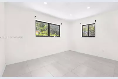 621 SW 33rd Ave #621, Miami, FL 33135 - Photo 11