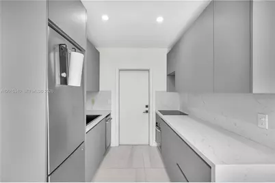 621 SW 33rd Ave #621, Miami, FL 33135 - Photo 7