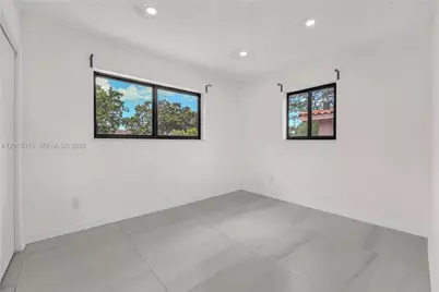 621 SW 33rd Ave #621, Miami, FL 33135 - Photo 9
