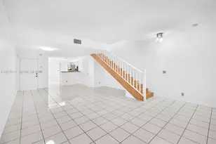 800 Sorrento Dr, Weston, FL 33326 - Photo 19