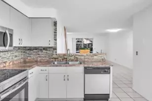 800 Sorrento Dr, Weston, FL 33326 - Photo 67