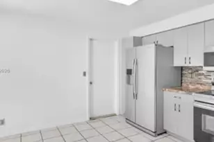 800 Sorrento Dr, Weston, FL 33326 - Photo 41