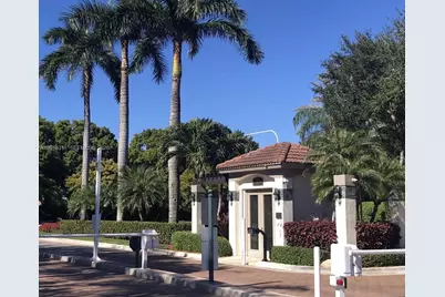 800 Sorrento Dr., Weston, FL 33326 - Photo 3