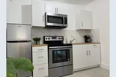 1270 NE 210th Ter #B, Miami, FL 33179 - Photo 3