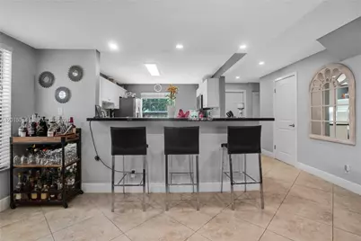 2539 SW 73rd Ter #94, Davie, FL 33317 - Photo 3