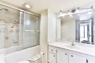 555 NE 15th St, Miami, FL 33132 - Photo 7