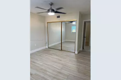 5490 W 21st Ct #308, Hialeah, FL 33016 - Photo 9