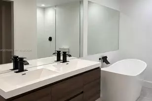 317 NW 109th Ave, Pembroke Pines, FL 33026 - Photo 3