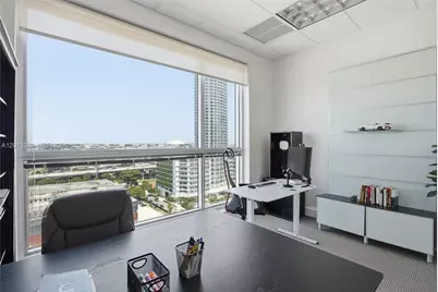 175 SW 7th St #1614, Miami, FL 33130 - Photo 9