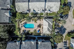 11133 SW 8th St, Pembroke Pines, FL 33025 - Photo 25