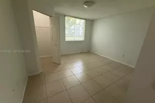 11133 SW 8th St, Pembroke Pines, FL 33025 - Photo 15