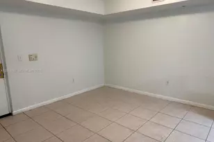 11133 SW 8th St, Pembroke Pines, FL 33025 - Photo 9