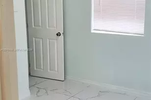 1430 NE 175th St, North Miami Beach, FL 33162 - Photo 9