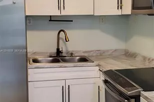 1430 NE 175th St, North Miami Beach, FL 33162 - Photo 7