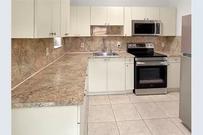 111 SW 67th Ct, Miami, FL 33144 - Photo 5