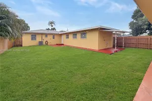 111 SW 67th Ct, Miami, FL 33144 - Photo 13