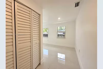 228 NW 32nd Ave #230, Miami, FL 33125 - Photo 13