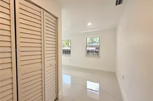 228 NW 32nd Ave, Miami, FL 33125 - Photo 13